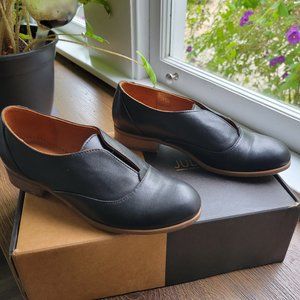 Julia Bo laceless oxford NWT